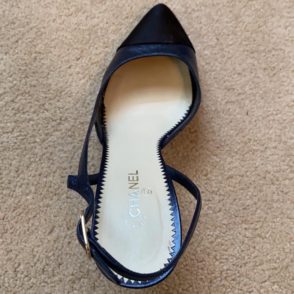 Chanel D'orsay slingback pump & satin cap toe - Picture 4 of 7